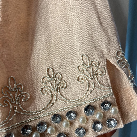 Stunning Linen and Beaded Tunic - Picture 2 of 5